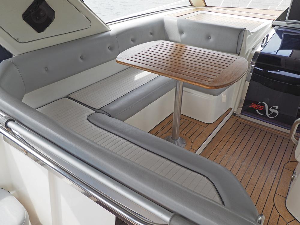 Steuerhaus, Innenausstattung